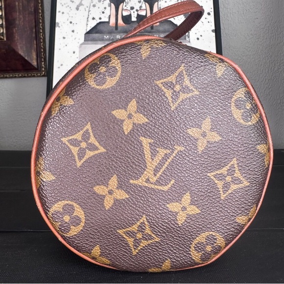 Louis Vuitton Shoulder Bag - Picture 2 of 6